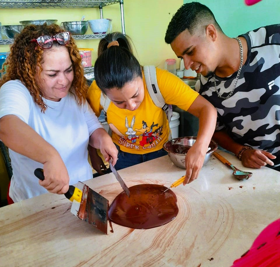 CACAO TOURS  &quot;De la Finca a la Barra&quot;